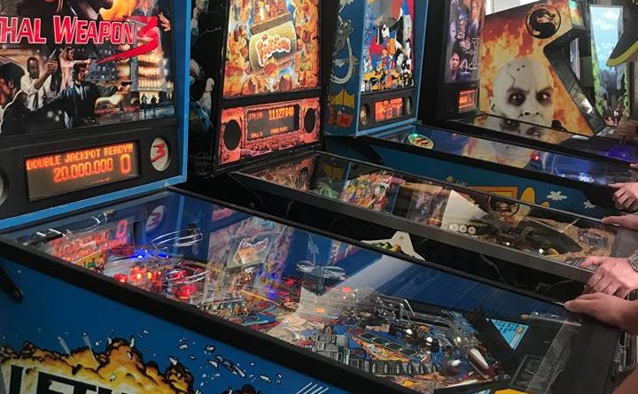 historia Pinballa